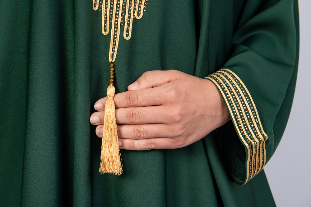 Women's Traditional Moroccan Style kaftan in colour green