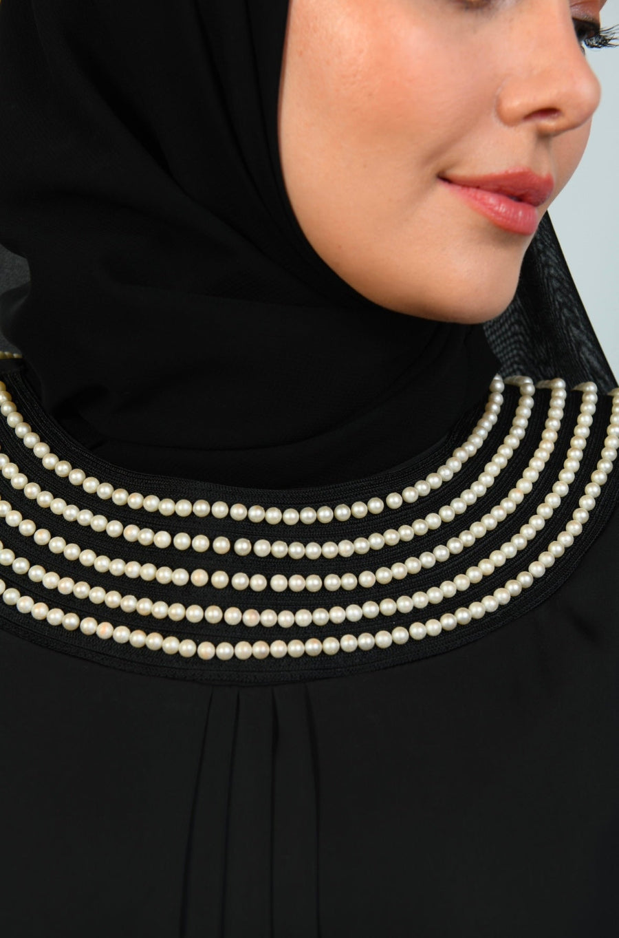 Batwing Beaded Abaya in black