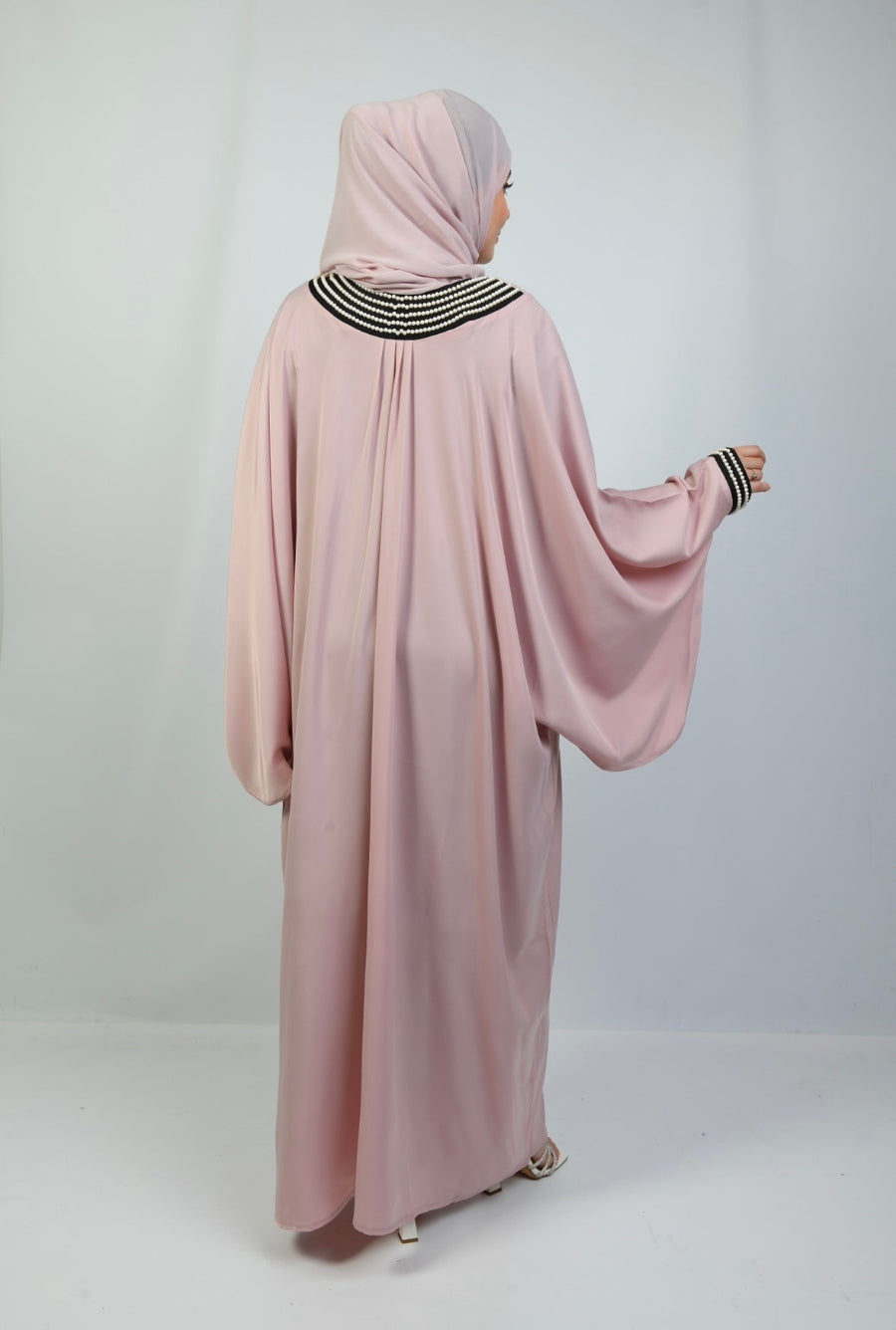 Batwing Beaded Abaya in pink