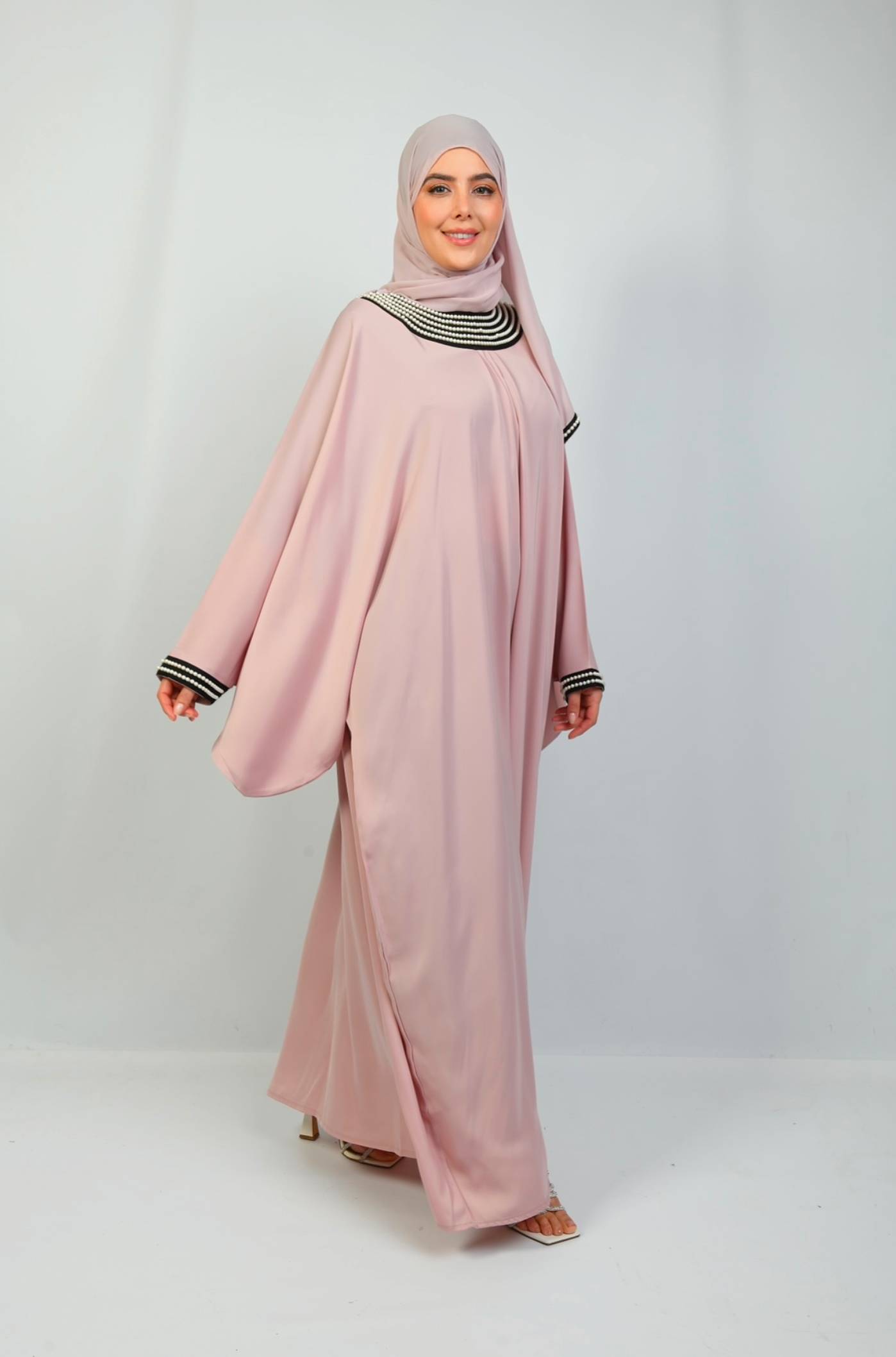 Batwing Beaded Abaya in pink